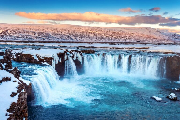 Visiting Gullfoss Waterfall: A Must-See Icelandic Wonder