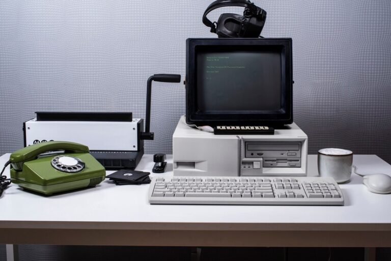 A Look Back at the Technology Behind Old PC Monitors 